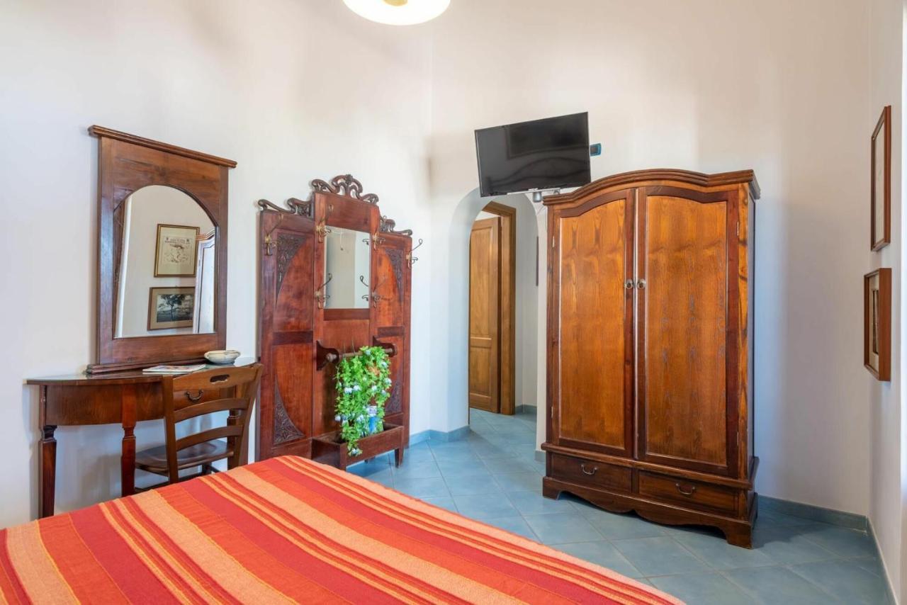 Casa Vacanza Artemis Đảo Lipari Ngoại thất bức ảnh