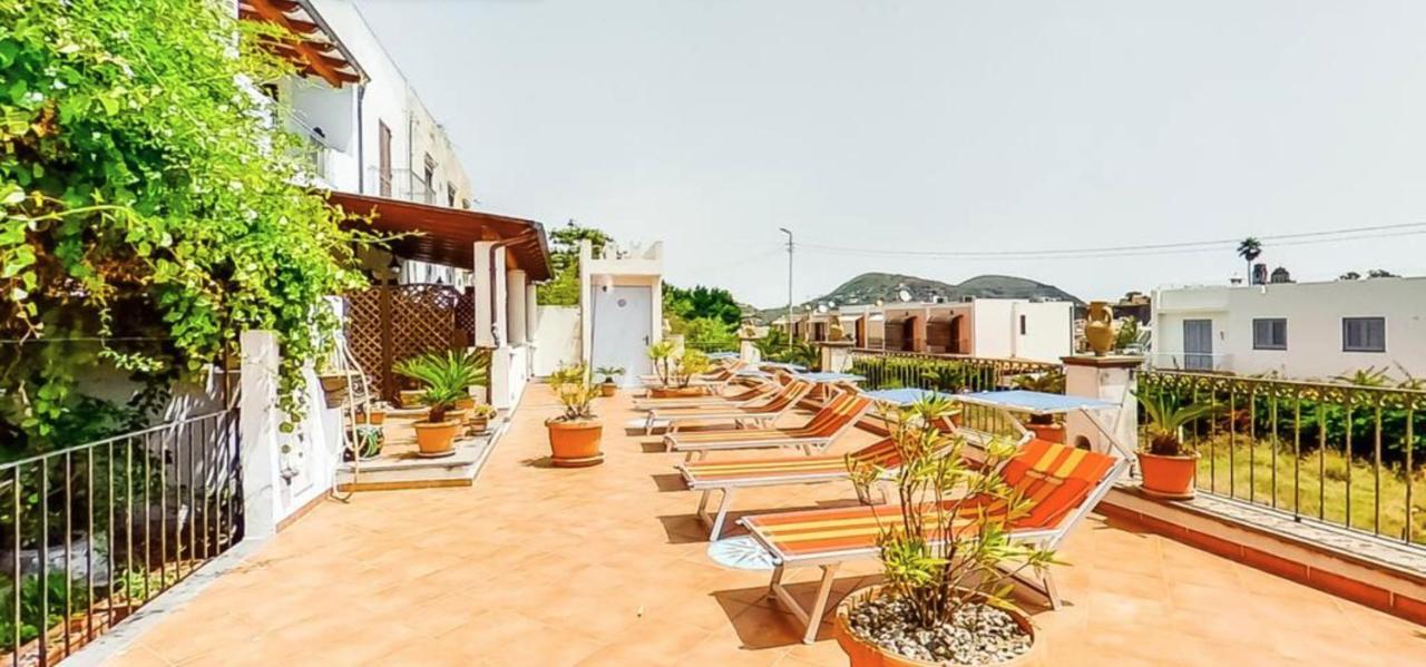 Casa Vacanza Artemis Đảo Lipari Ngoại thất bức ảnh