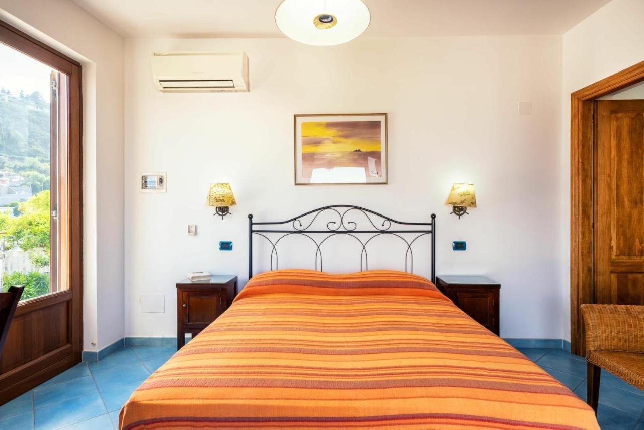 Casa Vacanza Artemis Đảo Lipari Ngoại thất bức ảnh