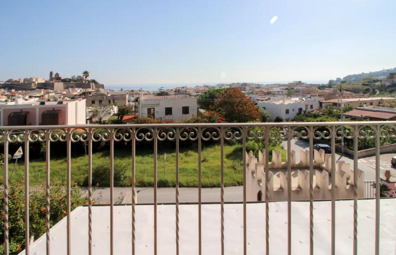 Casa Vacanza Artemis Đảo Lipari Ngoại thất bức ảnh