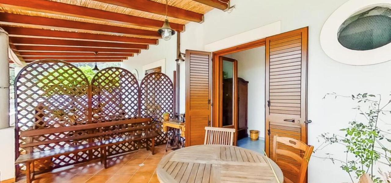 Casa Vacanza Artemis Đảo Lipari Ngoại thất bức ảnh