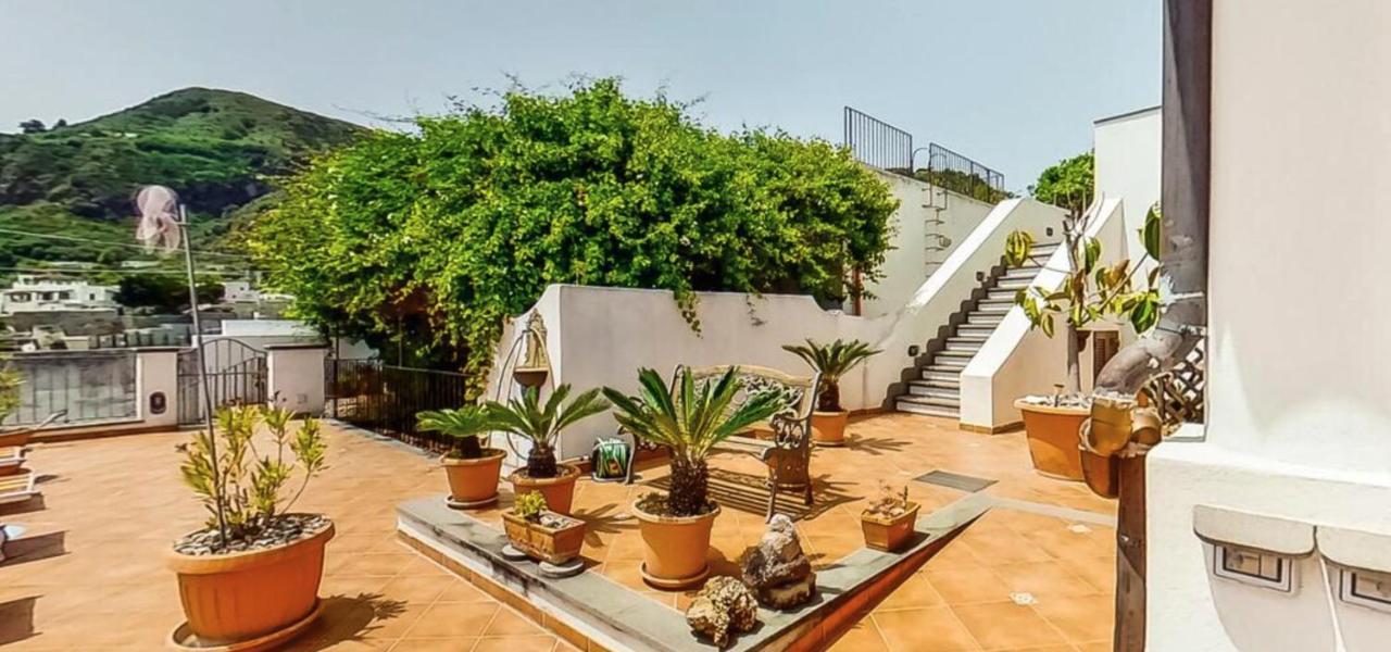Casa Vacanza Artemis Đảo Lipari Ngoại thất bức ảnh