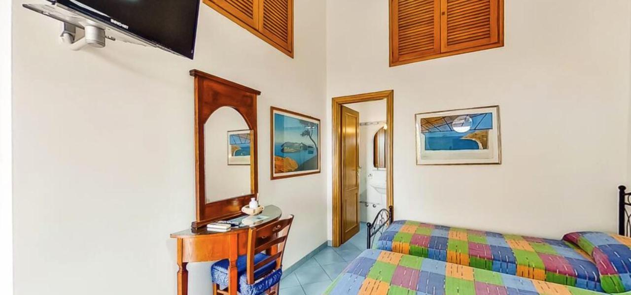 Casa Vacanza Artemis Đảo Lipari Ngoại thất bức ảnh